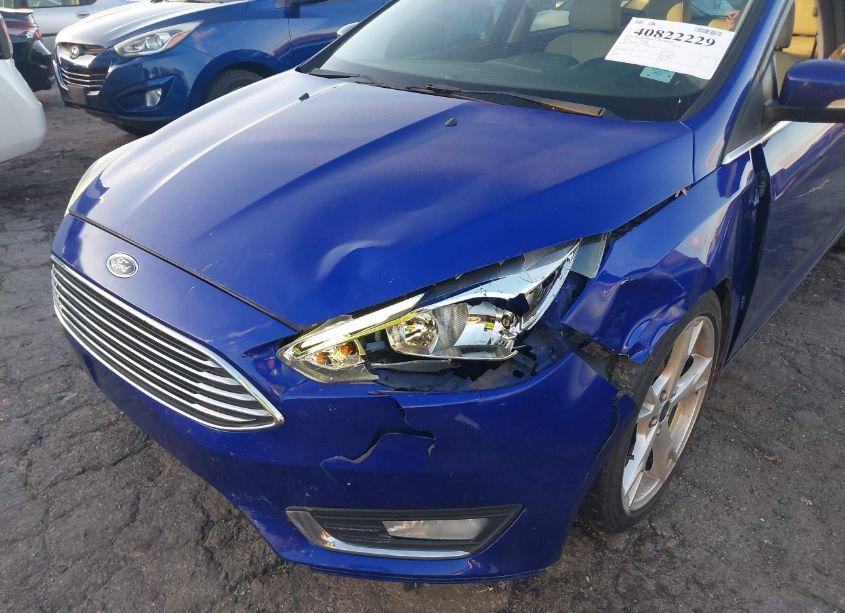 Photo 6 of 2015 Ford Focus TITANIUM (VIN 1FADP3N27FL365989)