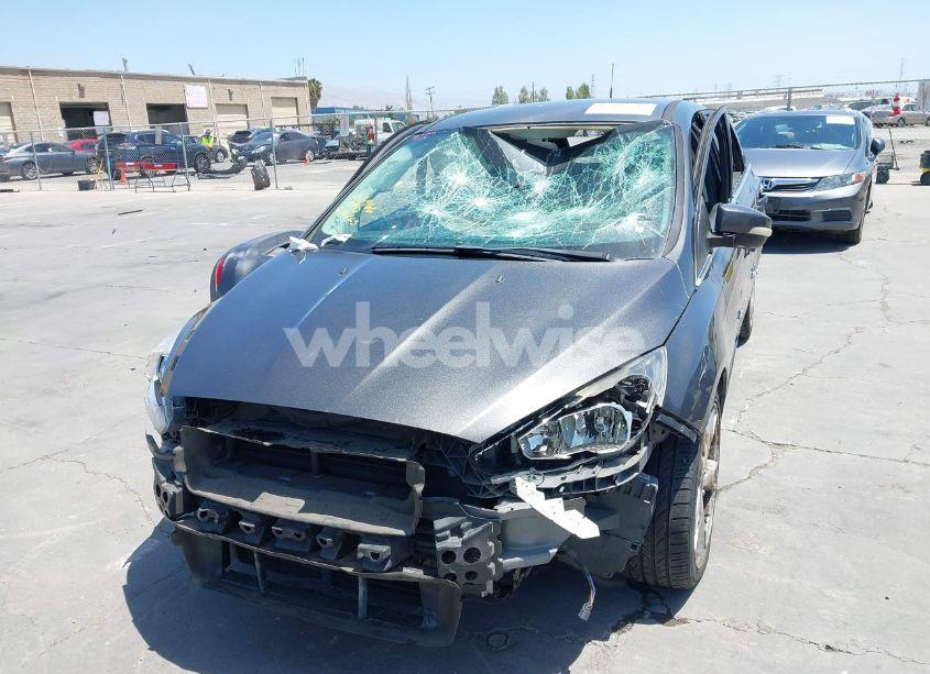 Photo 13 of 2015 Ford Focus TITANIUM (VIN 1FADP3N27FL380525)