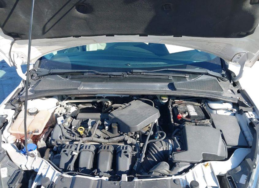 Photo 10 of 2016 Ford Focus TITANIUM (VIN 1FADP3N27GL295315)