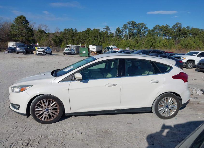 Photo 14 of 2016 Ford Focus TITANIUM (VIN 1FADP3N27GL295315)