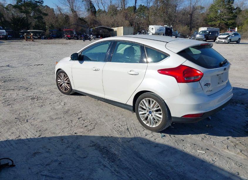 Photo 3 of 2016 Ford Focus TITANIUM (VIN 1FADP3N27GL295315)