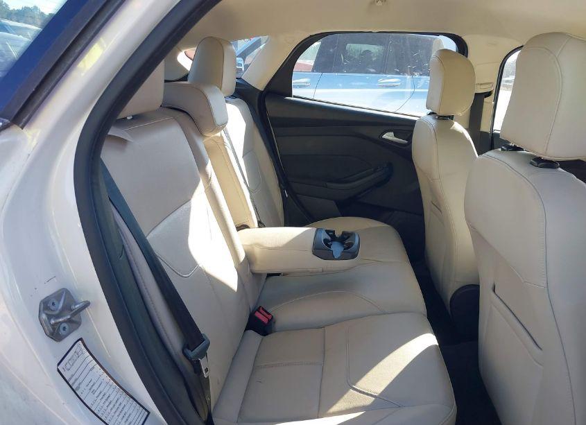 Photo 8 of 2016 Ford Focus TITANIUM (VIN 1FADP3N27GL295315)