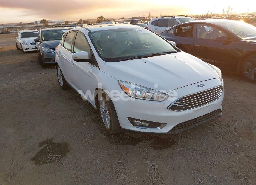 2018 Ford Focus TITANIUM (VIN 1FADP3N27JL314355) main photo