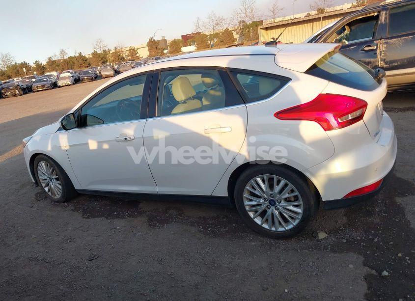 Photo 14 of 2018 Ford Focus TITANIUM (VIN 1FADP3N27JL314355)