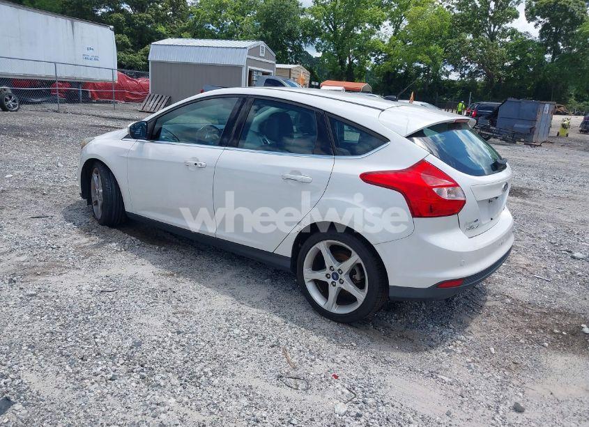 Photo 3 of 2013 Ford Focus TITANIUM (VIN 1FADP3N28DL335610)