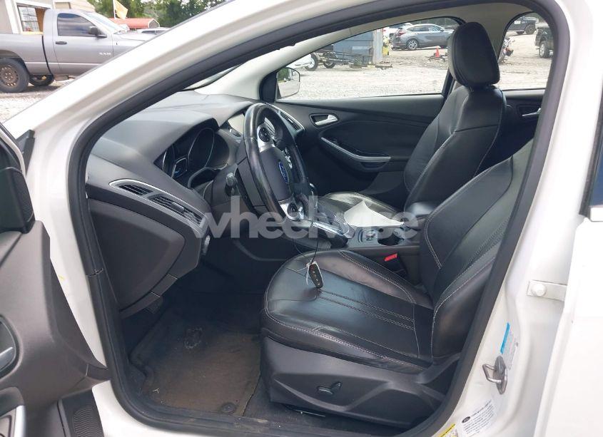 Photo 5 of 2013 Ford Focus TITANIUM (VIN 1FADP3N28DL335610)