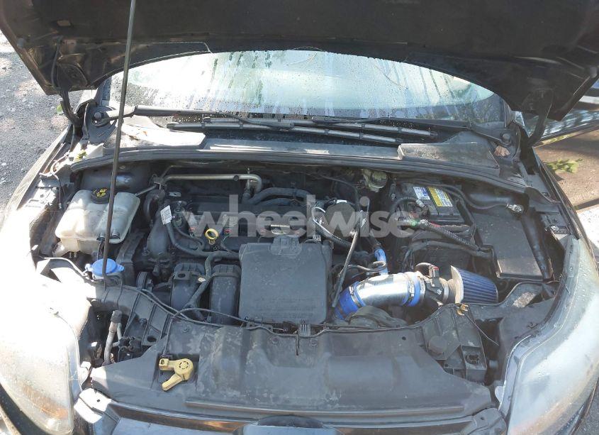 Photo 10 of 2014 Ford Focus TITANIUM (VIN 1FADP3N28EL166187)