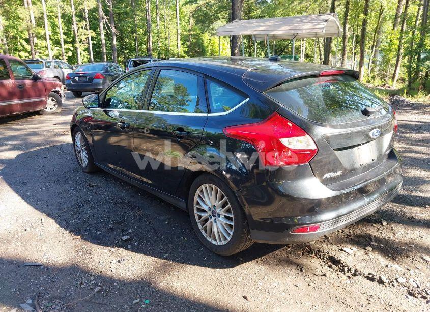 Photo 3 of 2014 Ford Focus TITANIUM (VIN 1FADP3N28EL166187)