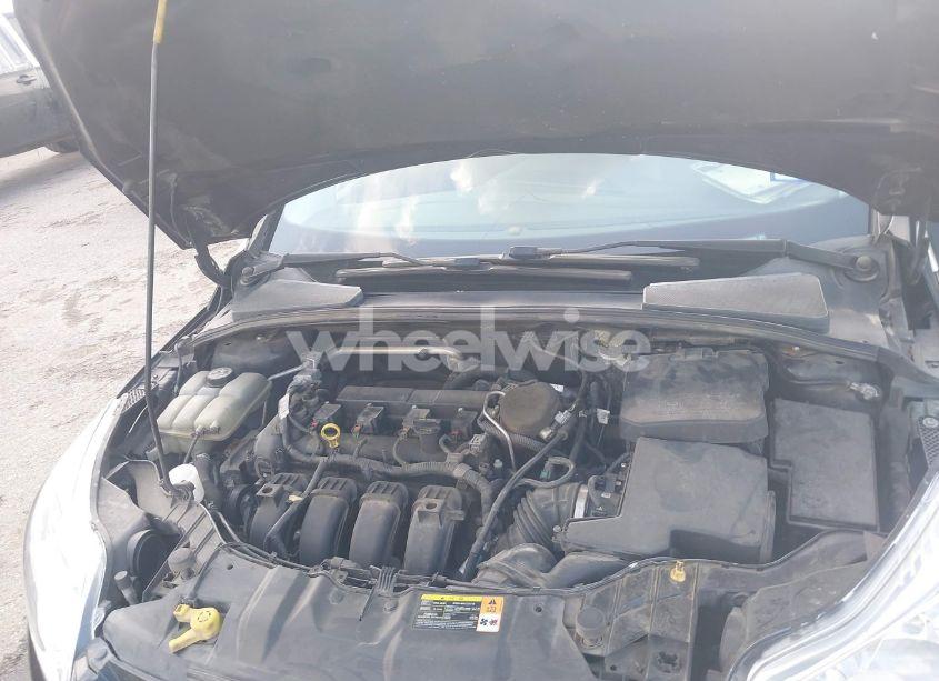 Photo 10 of 2014 Ford Focus TITANIUM (VIN 1FADP3N28EL208034)
