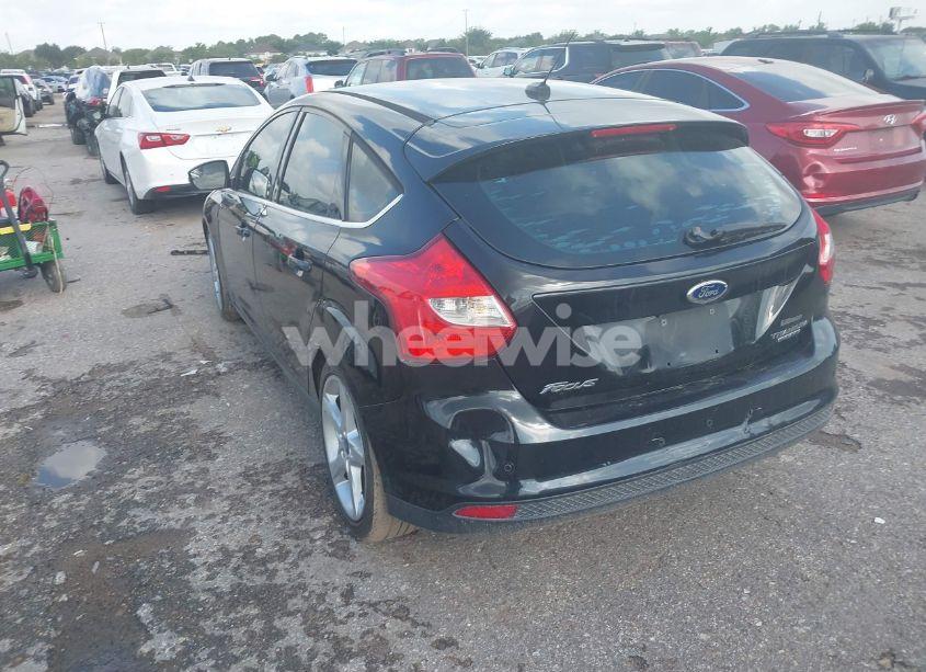 Photo 3 of 2014 Ford Focus TITANIUM (VIN 1FADP3N28EL208034)