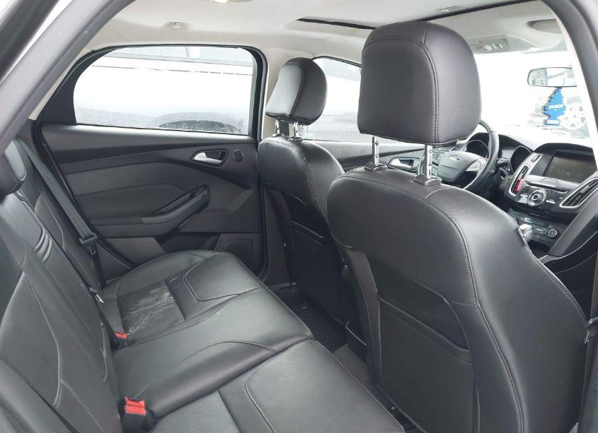 Photo 16 of 2015 Ford Focus TITANIUM (VIN 1FADP3N28FL298917)