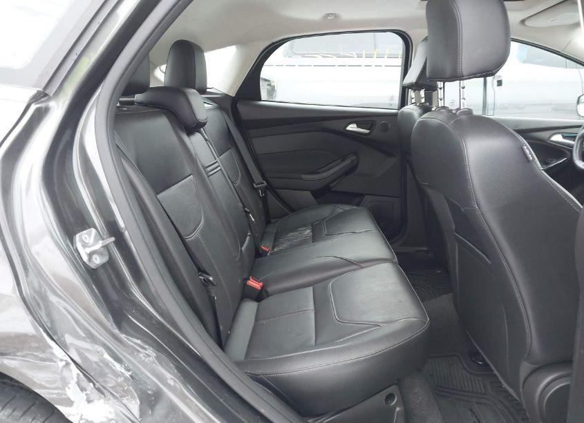 Photo 8 of 2015 Ford Focus TITANIUM (VIN 1FADP3N28FL298917)