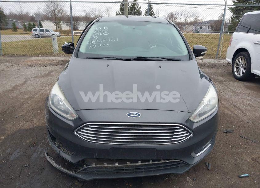 Photo 12 of 2016 Ford Focus TITANIUM (VIN 1FADP3N28GL252005)