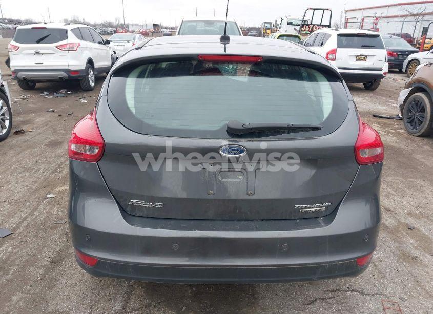 Photo 16 of 2016 Ford Focus TITANIUM (VIN 1FADP3N28GL252005)