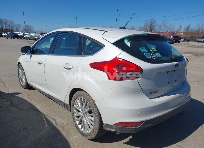 Photo 3 of 2016 Ford Focus TITANIUM (VIN 1FADP3N28GL295307)