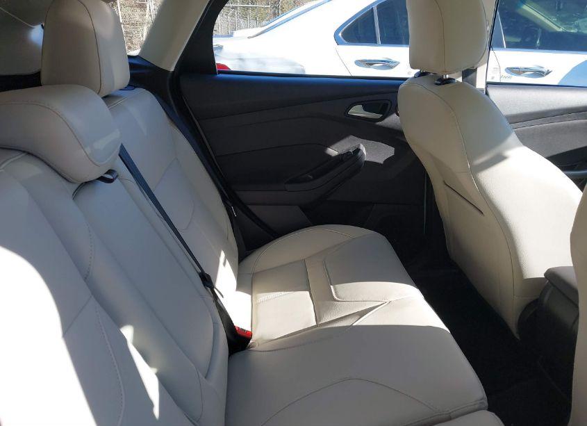 Photo 8 of 2017 Ford Focus TITANIUM (VIN 1FADP3N28HL317226)