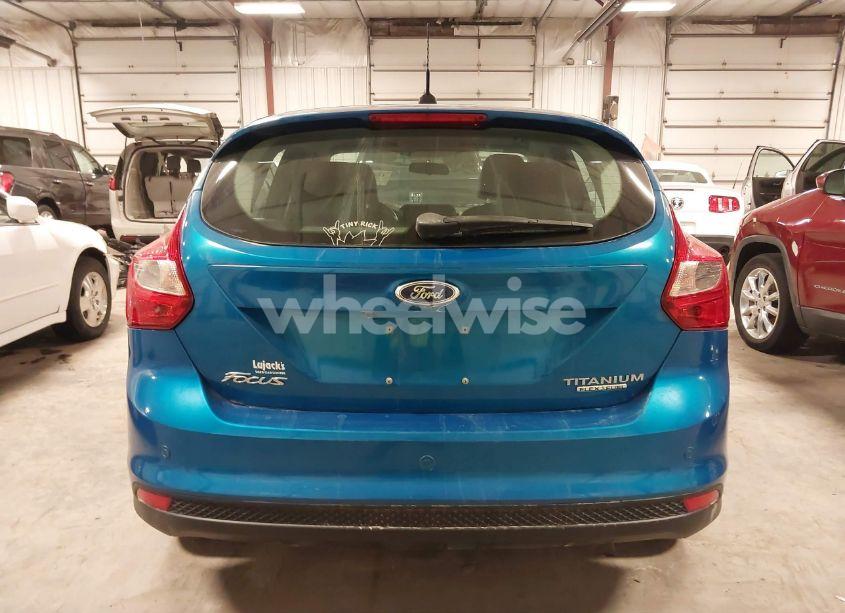 Photo 16 of 2013 Ford Focus TITANIUM (VIN 1FADP3N29DL143144)