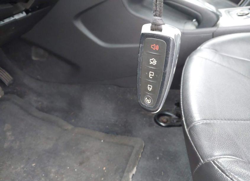 Photo 11 of 2013 Ford Focus TITANIUM (VIN 1FADP3N29DL160512)