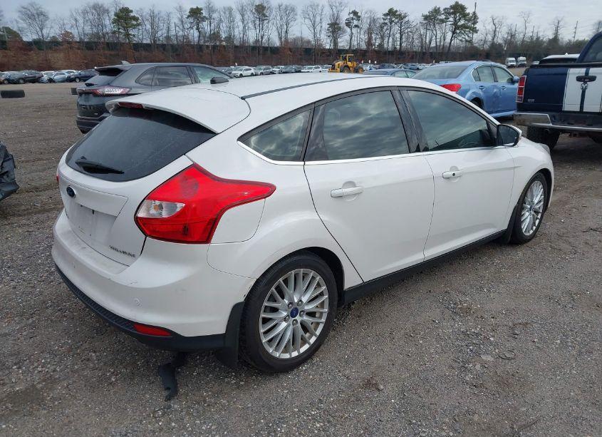 Photo 4 of 2013 Ford Focus TITANIUM (VIN 1FADP3N29DL160512)