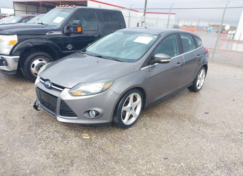 Photo 2 of 2013 Ford Focus TITANIUM (VIN 1FADP3N29DL282691)