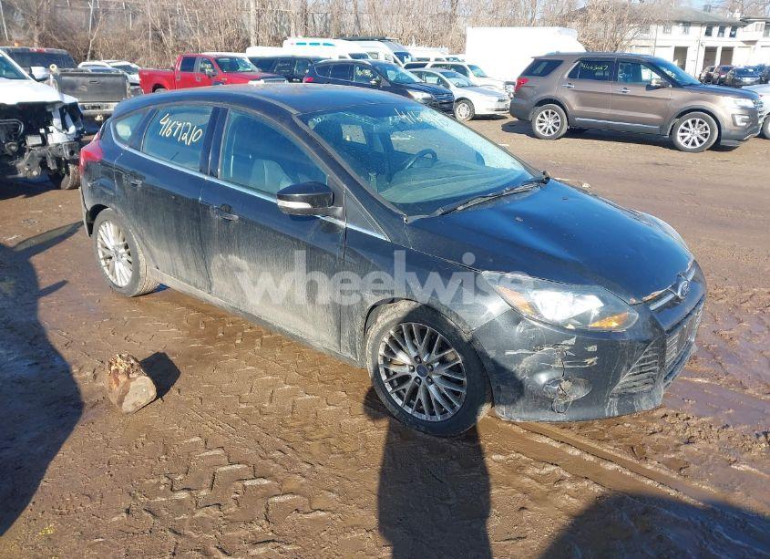 2014 Ford Focus TITANIUM (VIN 1FADP3N29EL197934) main photo