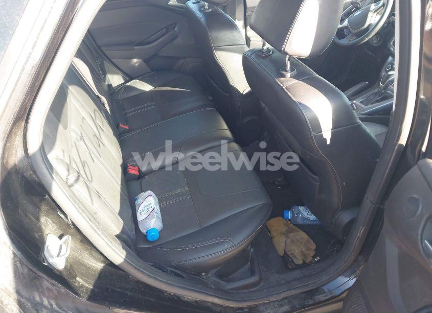 Photo 8 of 2014 Ford Focus TITANIUM (VIN 1FADP3N29EL197934)