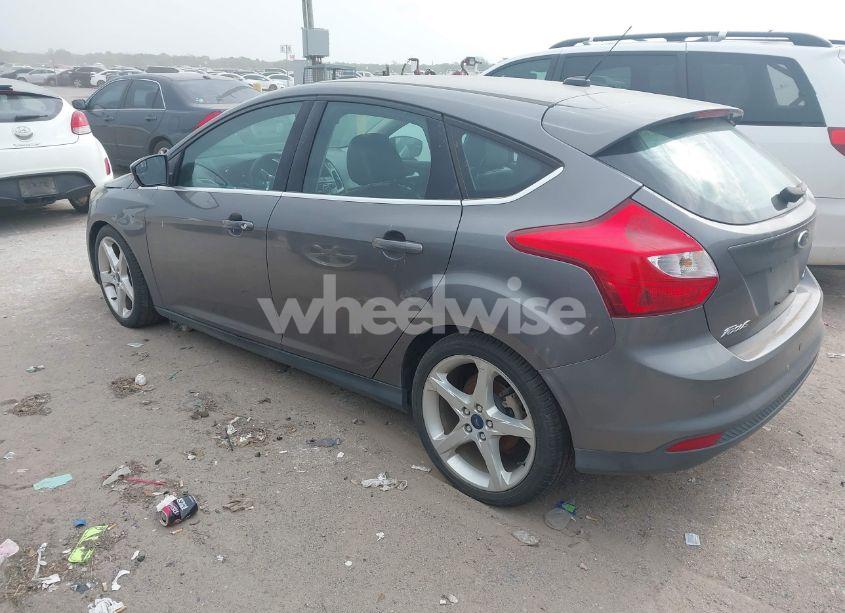 Photo 3 of 2014 Ford Focus TITANIUM (VIN 1FADP3N29EL382128)