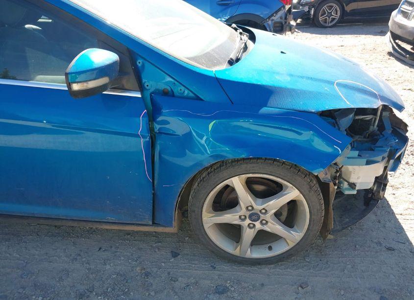 Photo 13 of 2014 Ford Focus TITANIUM (VIN 1FADP3N29EL423146)