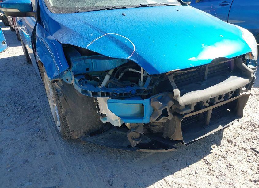 Photo 6 of 2014 Ford Focus TITANIUM (VIN 1FADP3N29EL423146)