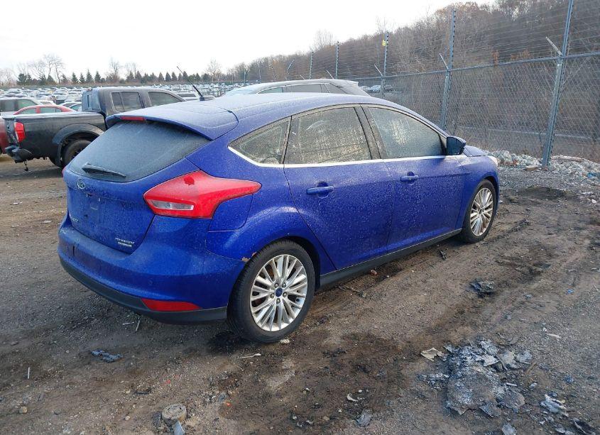 Photo 4 of 2015 Ford Focus TITANIUM (VIN 1FADP3N29FL239939)