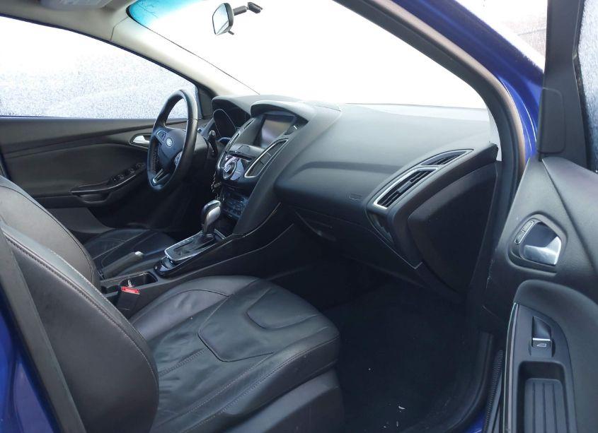 Photo 5 of 2015 Ford Focus TITANIUM (VIN 1FADP3N29FL239939)