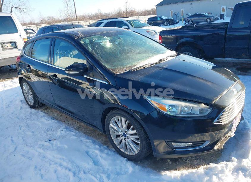 2015 Ford Focus TITANIUM (VIN 1FADP3N29FL373723) main photo