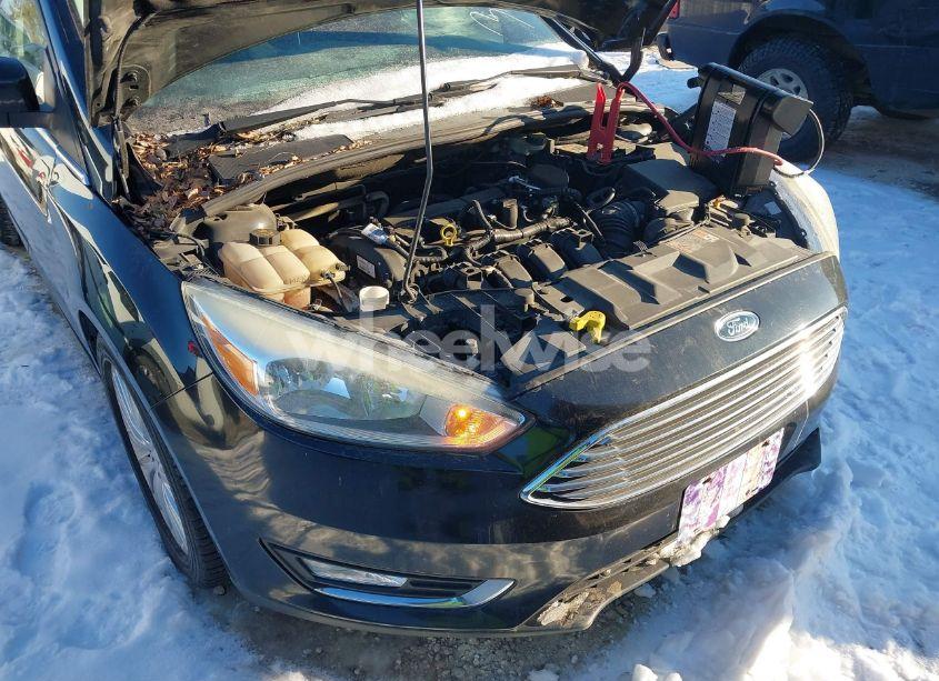 Photo 6 of 2015 Ford Focus TITANIUM (VIN 1FADP3N29FL373723)