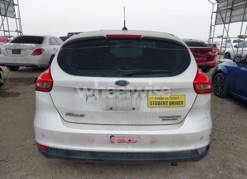 Photo 16 of 2016 Ford Focus TITANIUM (VIN 1FADP3N29GL388546)