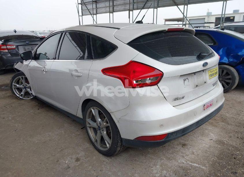 Photo 3 of 2016 Ford Focus TITANIUM (VIN 1FADP3N29GL388546)