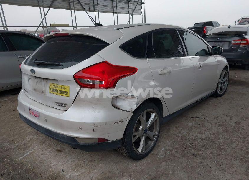 Photo 4 of 2016 Ford Focus TITANIUM (VIN 1FADP3N29GL388546)