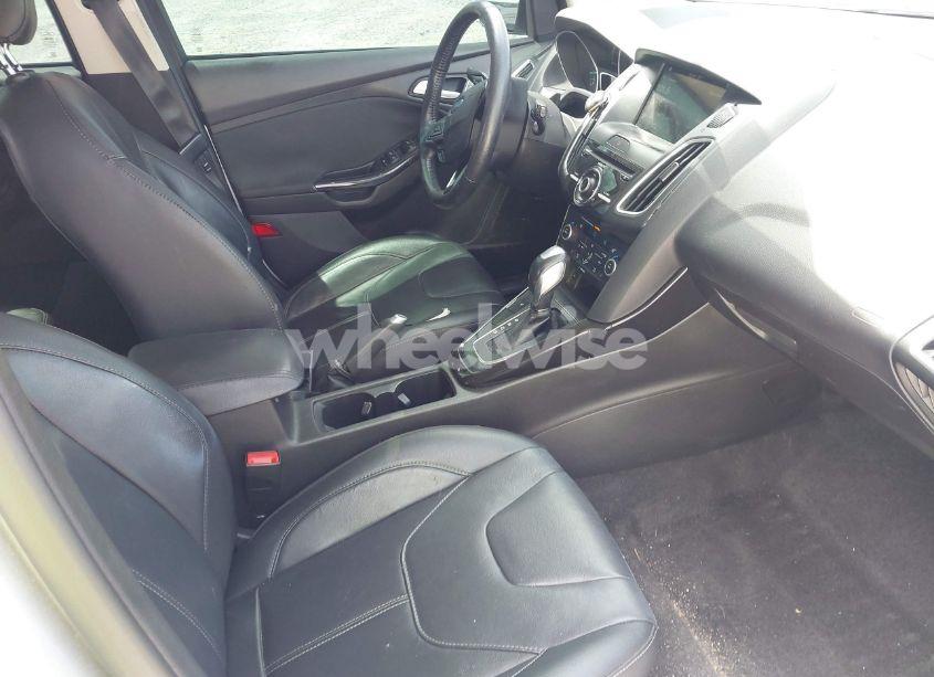 Photo 5 of 2018 Ford Focus TITANIUM (VIN 1FADP3N29JL232336)