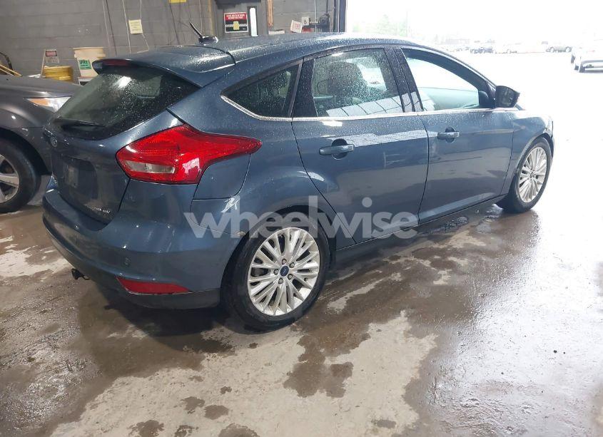 Photo 4 of 2018 Ford Focus TITANIUM (VIN 1FADP3N29JL242428)