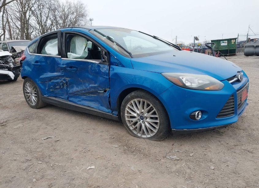 Photo 11 of 2013 Ford Focus TITANIUM (VIN 1FADP3N2XDL143685)