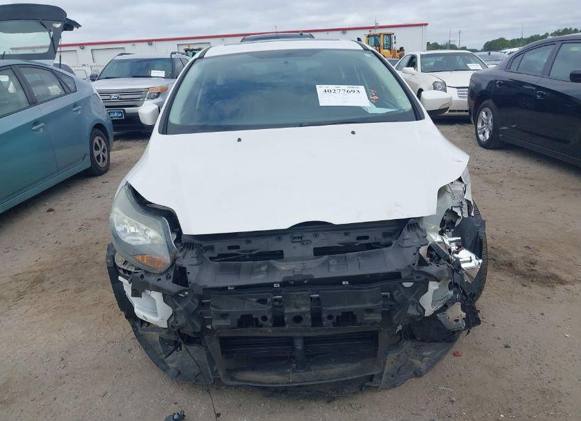 Photo 13 of 2013 Ford Focus TITANIUM (VIN 1FADP3N2XDL206932)
