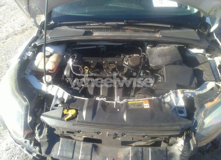 Photo 10 of 2013 Ford Focus TITANIUM (VIN 1FADP3N2XDL299855)