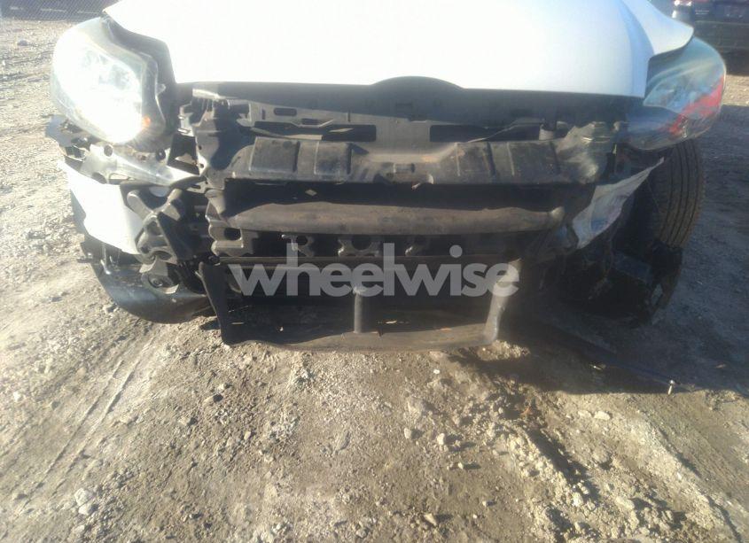 Photo 6 of 2013 Ford Focus TITANIUM (VIN 1FADP3N2XDL299855)