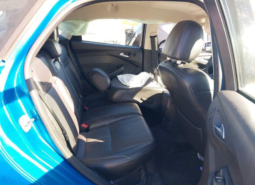 Photo 8 of 2014 Ford Focus TITANIUM (VIN 1FADP3N2XEL134695)