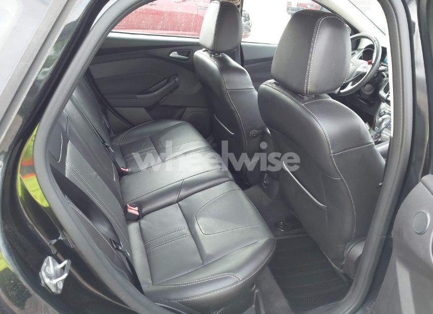 Photo 8 of 2014 Ford Focus TITANIUM (VIN 1FADP3N2XEL435032)