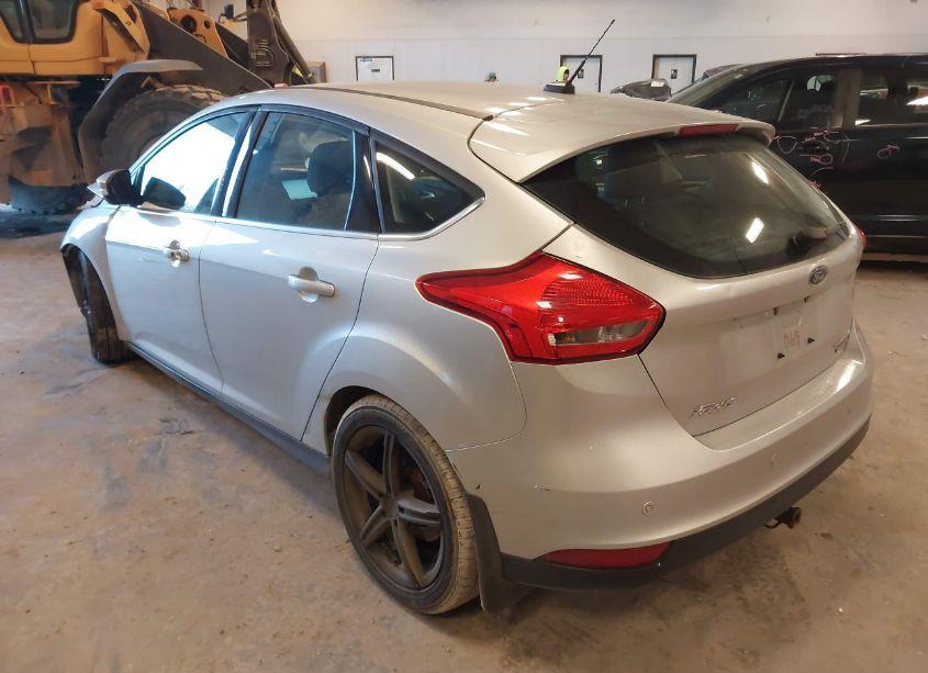 Photo 3 of 2015 Ford Focus TITANIUM (VIN 1FADP3N2XFL205069)