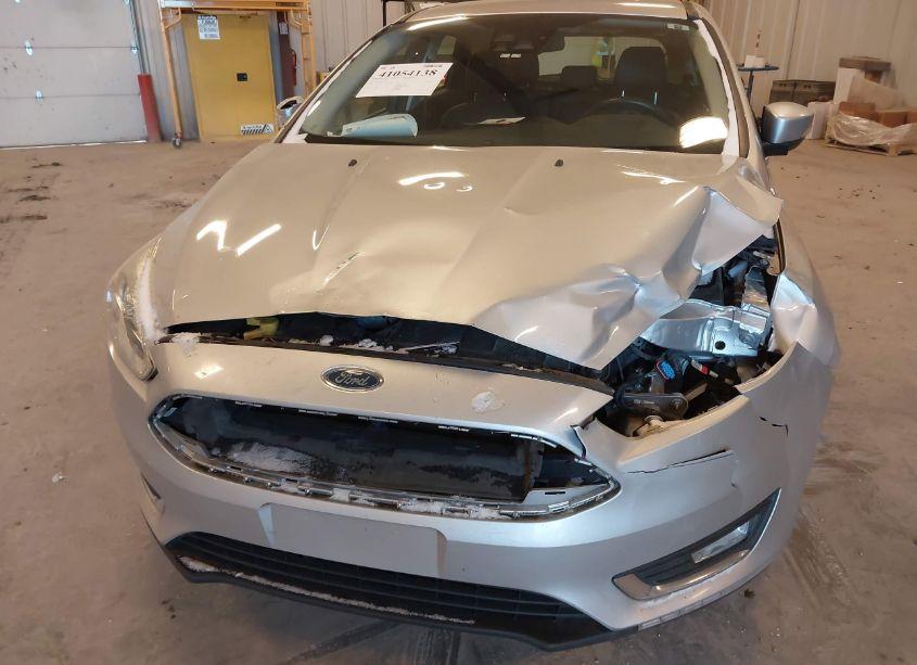 Photo 6 of 2015 Ford Focus TITANIUM (VIN 1FADP3N2XFL205069)