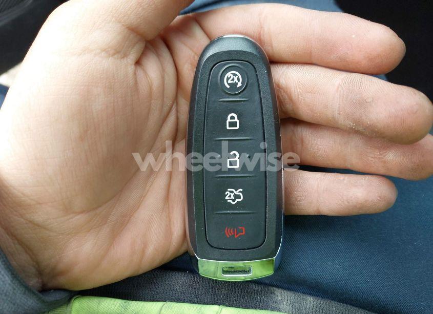 Photo 11 of 2015 Ford Focus TITANIUM (VIN 1FADP3N2XFL227573)