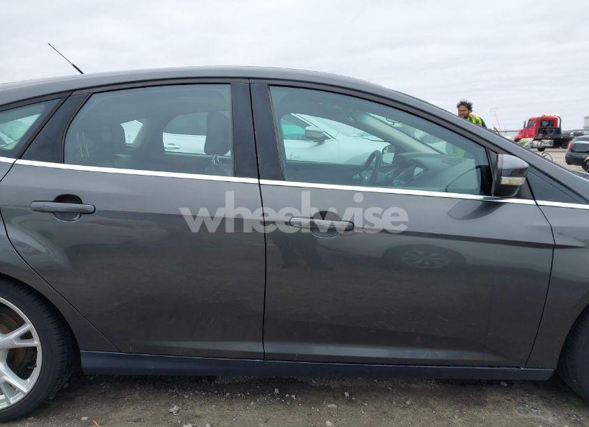 Photo 13 of 2015 Ford Focus TITANIUM (VIN 1FADP3N2XFL227573)