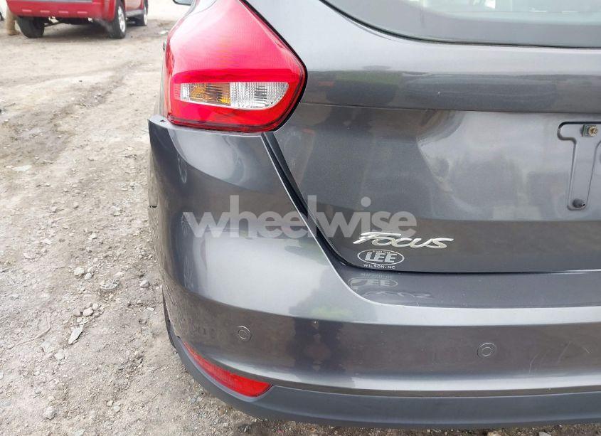 Photo 17 of 2015 Ford Focus TITANIUM (VIN 1FADP3N2XFL227573)
