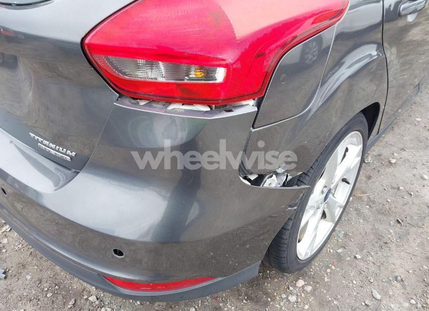 Photo 19 of 2015 Ford Focus TITANIUM (VIN 1FADP3N2XFL227573)